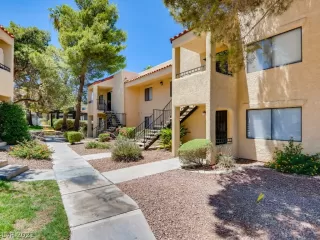 Photo #5: 2303956 Listing 