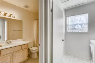 Photo #6: 2304034 Listing 