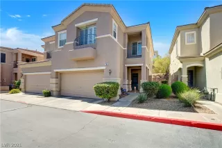 Photo #1: 2304037 Listing