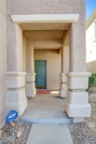 Photo #2: 2304037 Listing