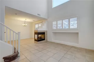 Photo #3: 2304037 Listing