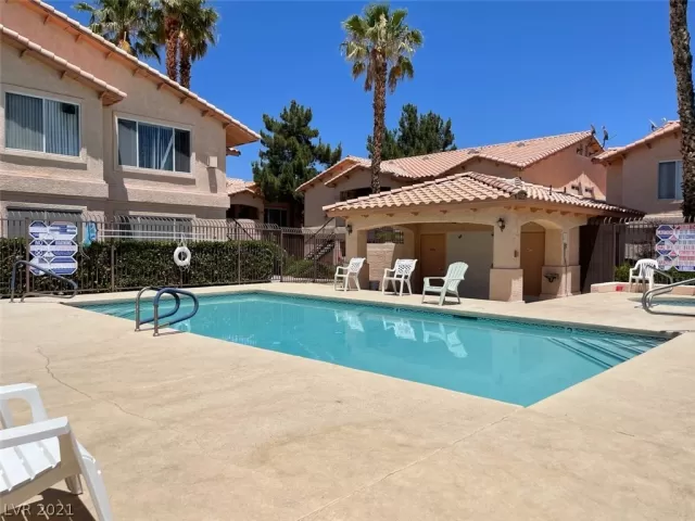 MLS: 2304038 Condo For Sale