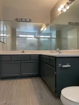 Photo #5: 2304038 Listing 