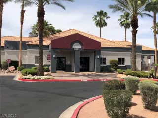 Photo #2: 2304056 Listing 