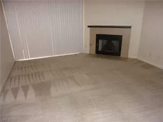 Photo #2: 2304096 Listing