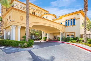 Photo #1: 2304109 Listing