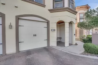 Photo #1: 2304110 Listing