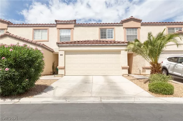 MLS: 2304150 Condo For Sale