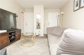 Photo #5: 2304150 Listing