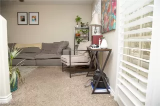 Photo #6: 2304150 Listing