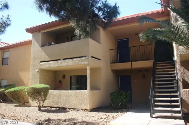 MLS: 2304175 Condo For Sale