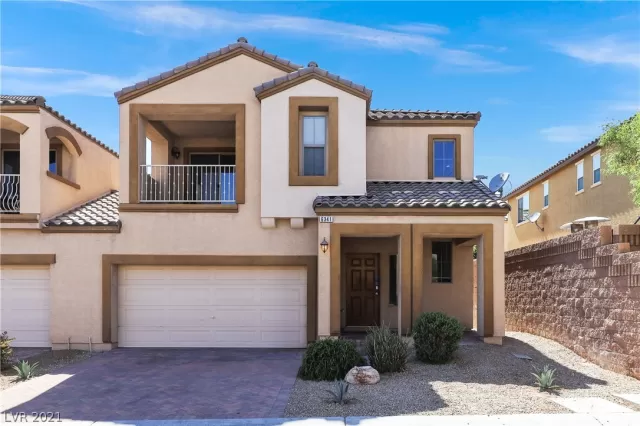 MLS: 2304176 Condo For Sale