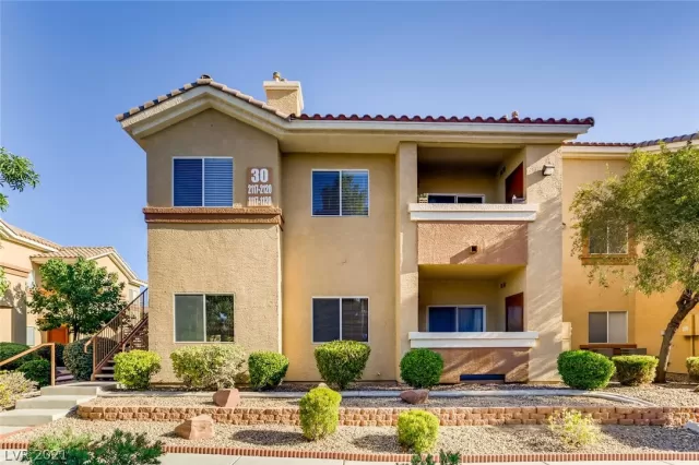 MLS: 2304183 Condo For Sale