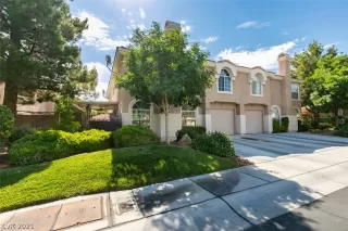 Photo #2: 2304195 Listing