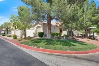 Photo #1: 2304223 Listing 