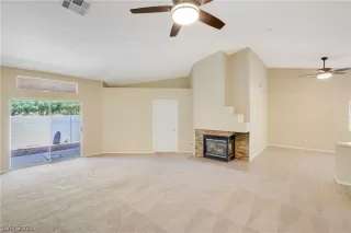 Photo #3: 2304223 Listing 