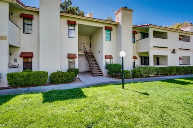 MLS: 2304247 Condo For Sale