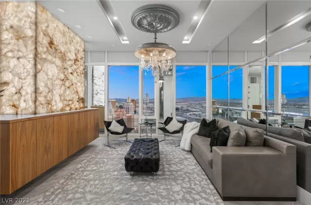 MLS: 2304302 Condo For Sale