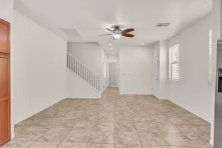 Photo #2: 2304341 Listing