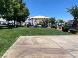 Photo #2: 2304383 Listing