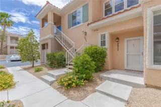 Photo #1: 2304420 Listing 