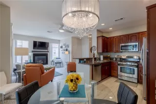 Photo #6: 2304420 Listing 