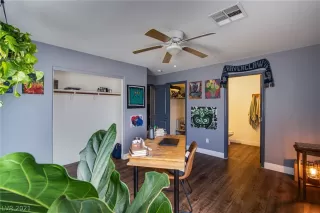 Photo #3: 2304462 Listing 