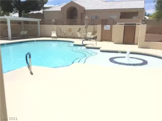 Photo #2: 2304567 Listing 