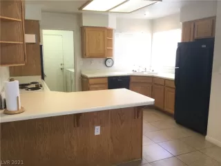 Photo #4: 2304567 Listing 