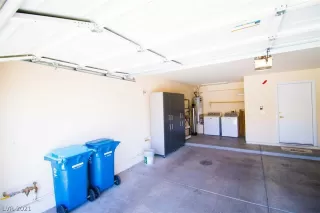 Photo #3: 2304581 Listing