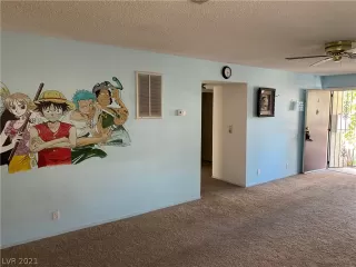 Photo #2: 2304611 Listing 