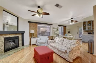 Photo #1: 2304762 Listing