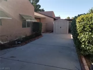 Photo #1: 2304770 Listing 