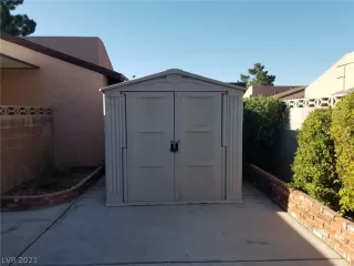 Photo #3: 2304770 Listing 