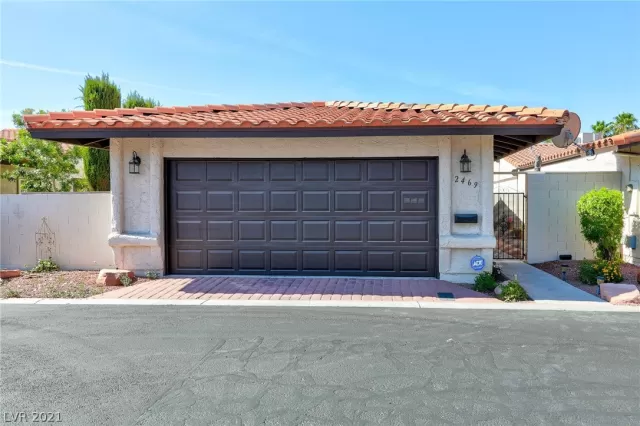 MLS: 2304785 Condo For Sale