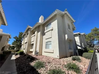 Photo #1: 2304793 Listing 