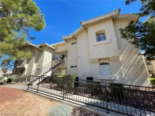 Photo #2: 2304793 Listing 