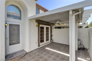 Photo #5: 2304795 Listing 