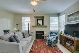 Photo #4: 2304816 Listing 