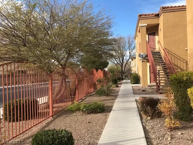 MLS: 2304821 Condo For Sale