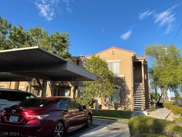 MLS: 2304824 Condo For Sale