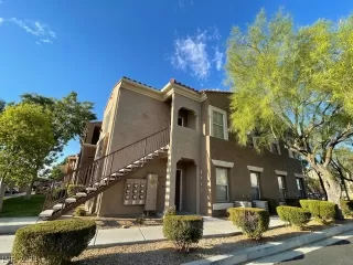 Photo #2: 2304824 Listing