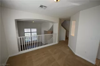 Photo #4: 2304844 Listing 