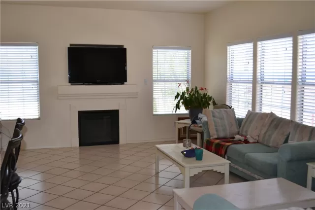 MLS: 2304874 Condo For Sale