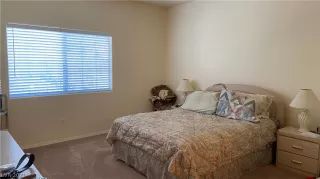 Photo #5: 2304874 Listing