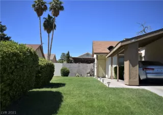 Photo #1: 2304963 Listing 