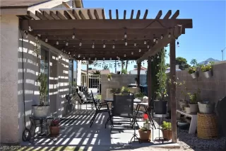 Photo #2: 2304963 Listing 