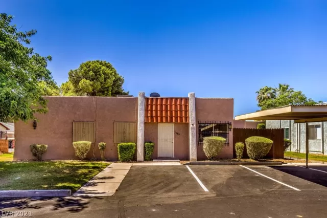 MLS: 2304985 Condo For Sale