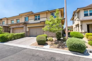 Photo #2: 2304986 Listing 