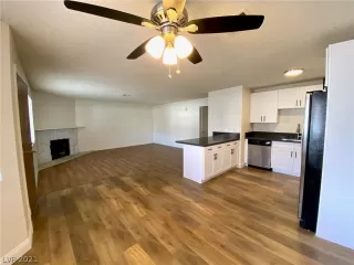 Photo #4: 2305004 Listing 